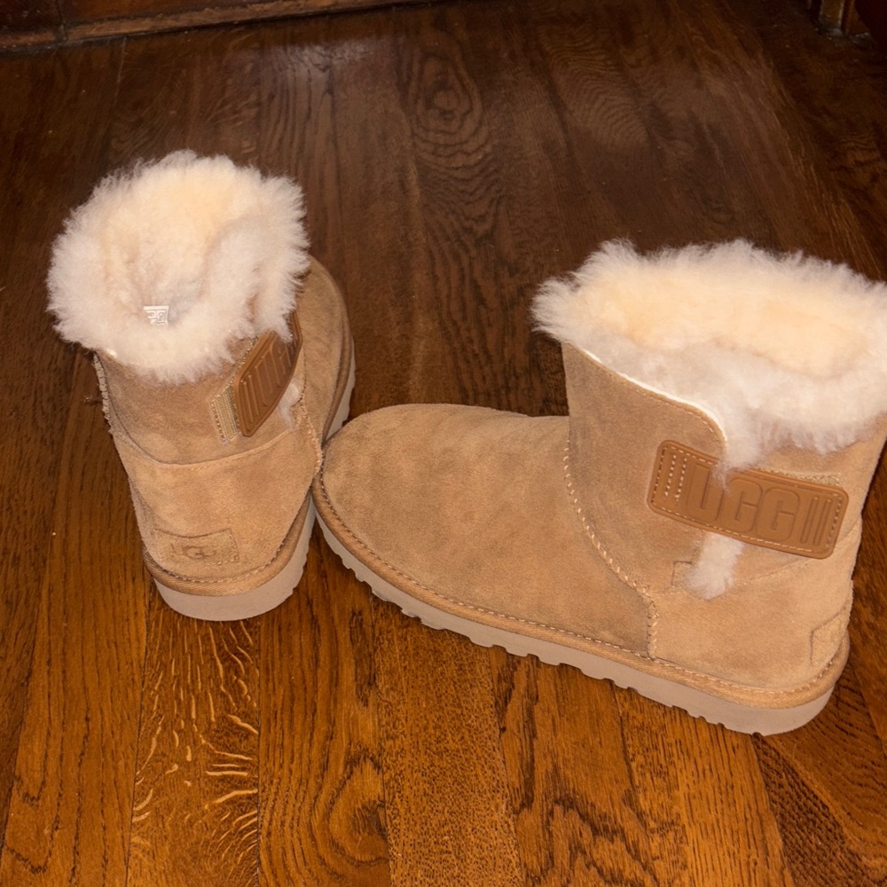 UGG Tan Winter Boots with Cream Fur